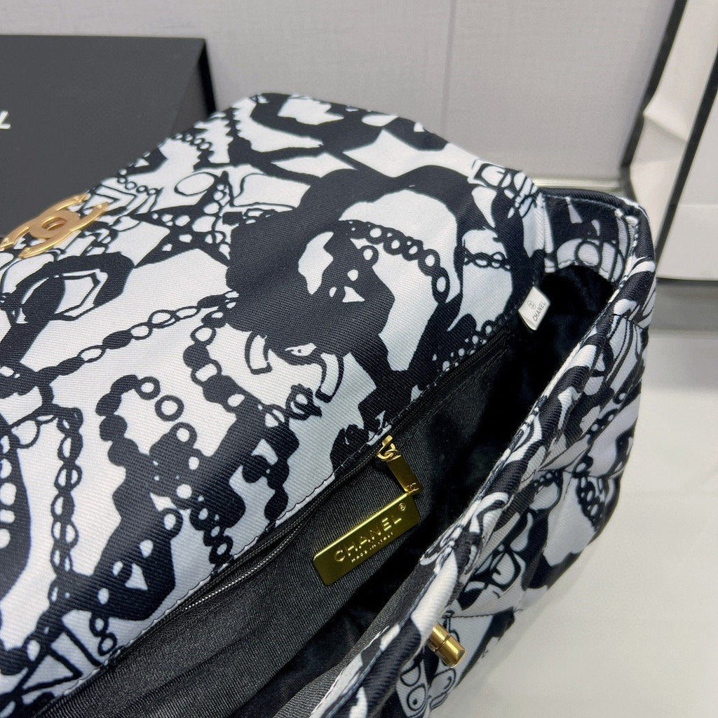 CHL -  19 HandBag Printed Canvas Black And White For Women 11.8in/30LO