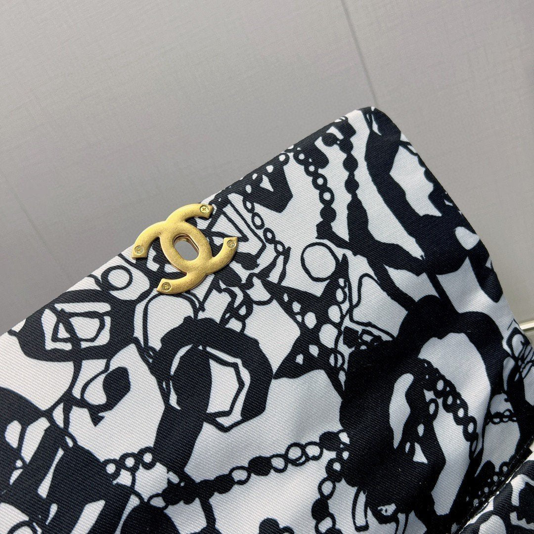 CHL -  19 HandBag Printed Canvas Black And White For Women 11.8in/30LO