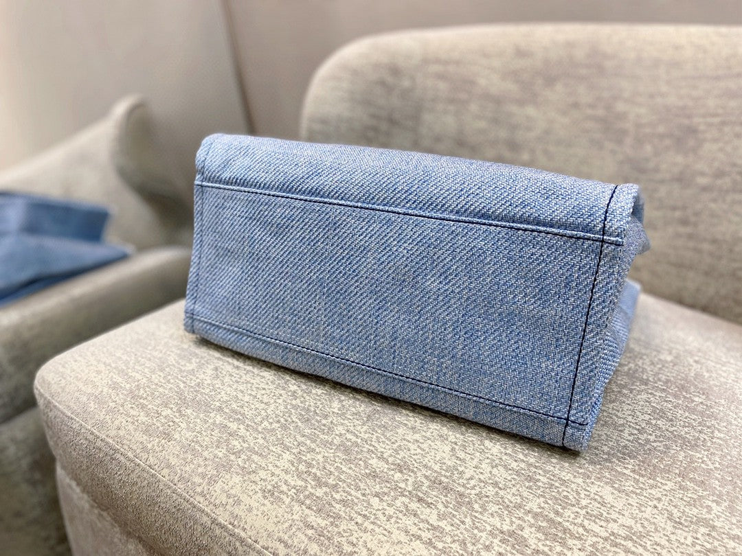 CHL -  Deauville Tote Tweed Canvas Bag Fall/Winter Collection, Light Blue/White For Women 15in/38LO