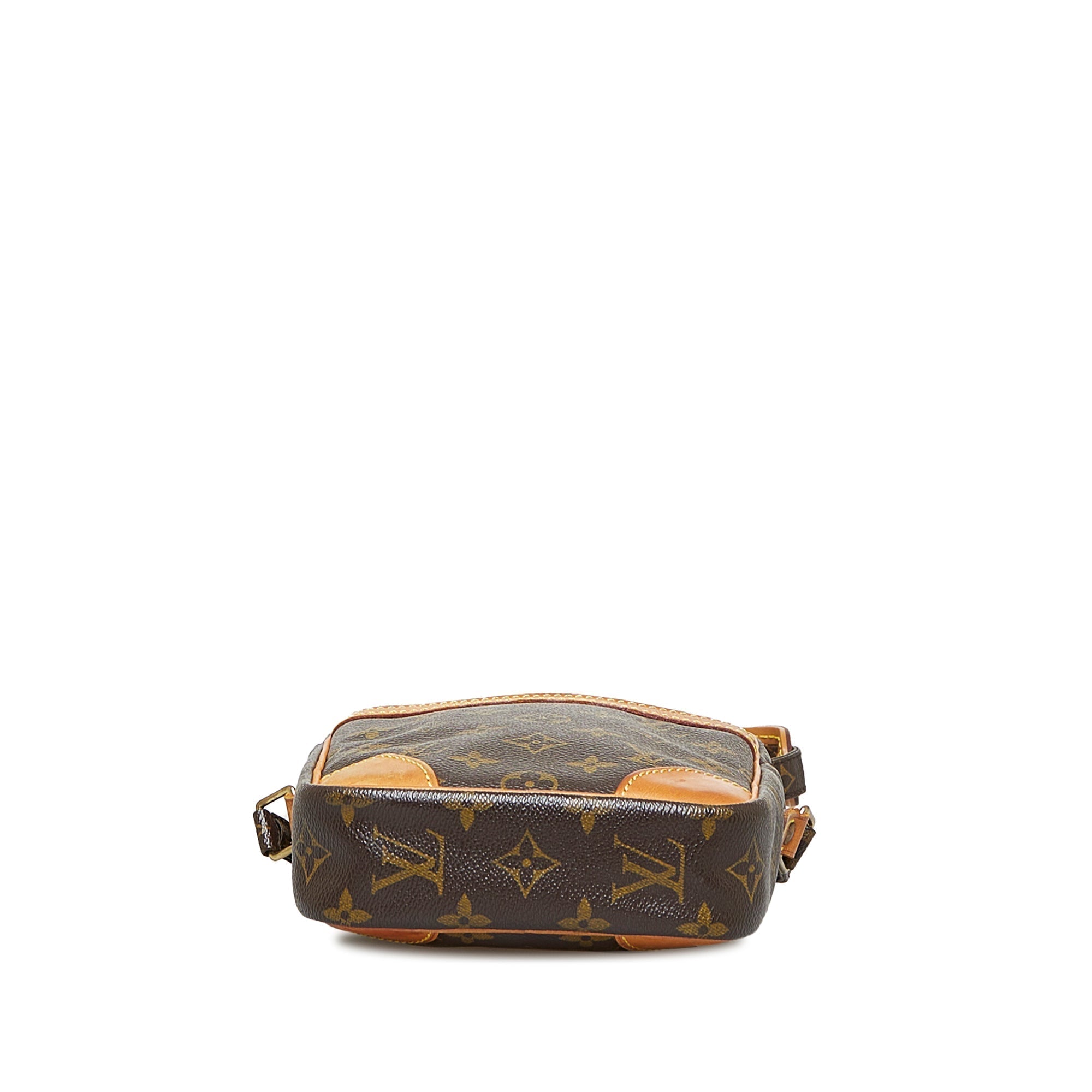 LO-LV bags 2044