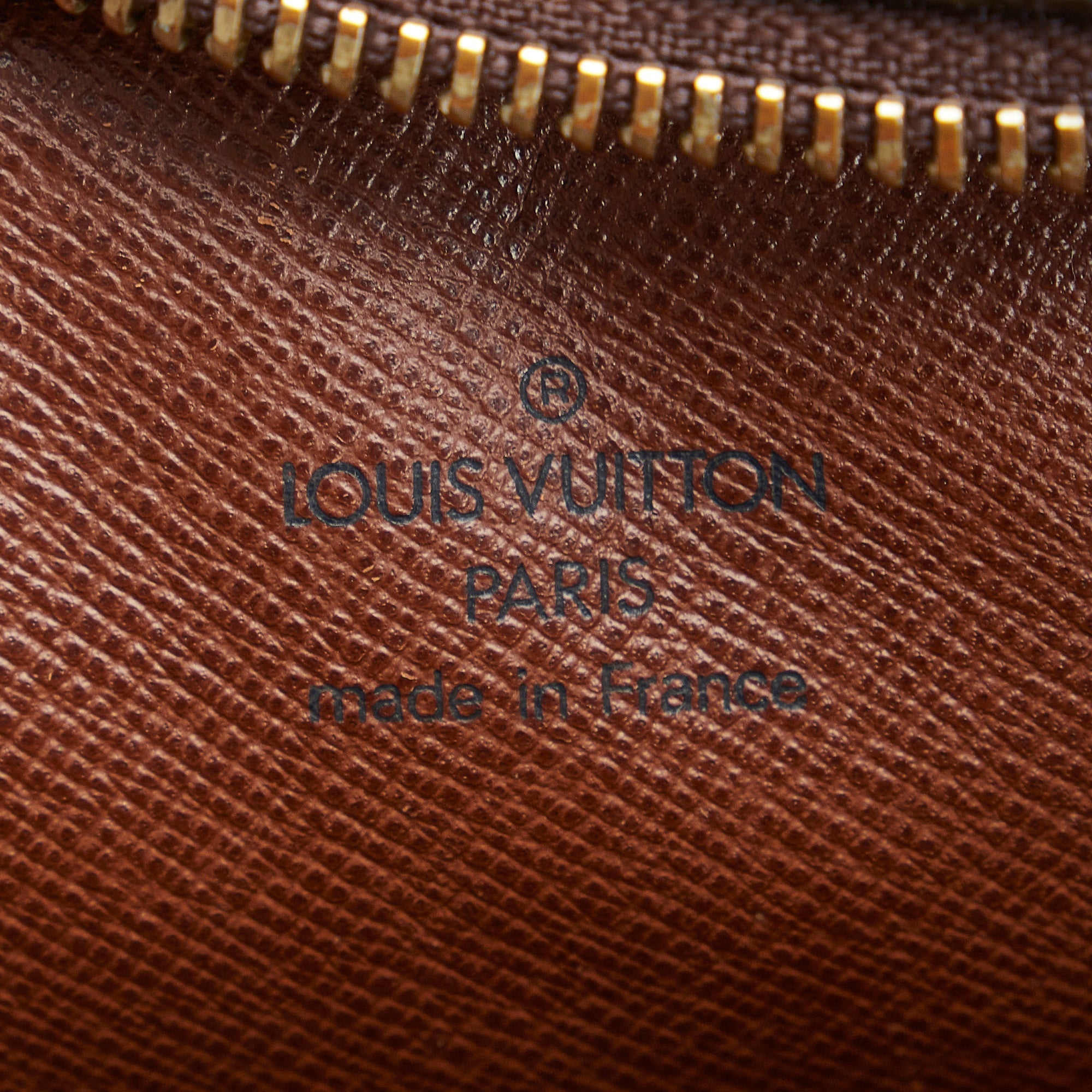 LO-LV bags 2044