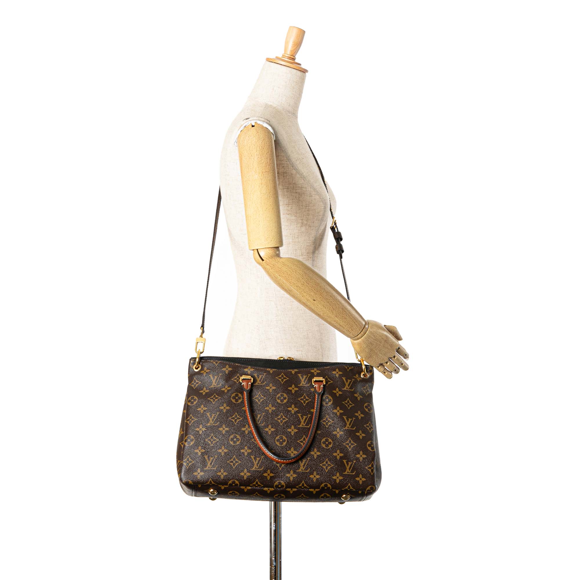 LO-LV bags 4576