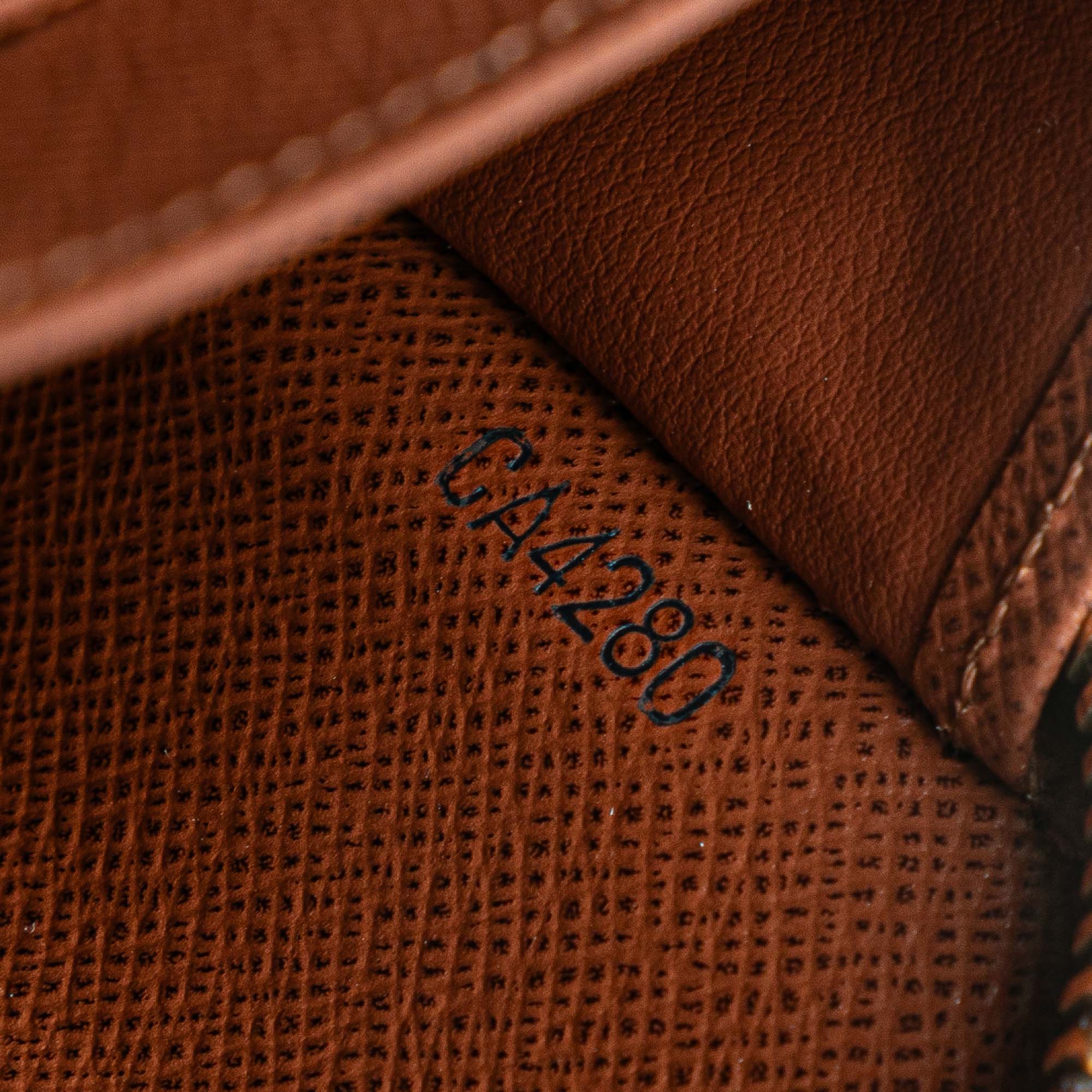 LO-LV bags 4175