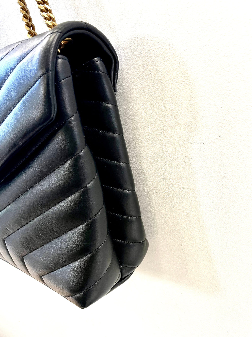 YLS MEDIUM LOULOU Y QUILTED CALFSKIN SHOULDER BAG