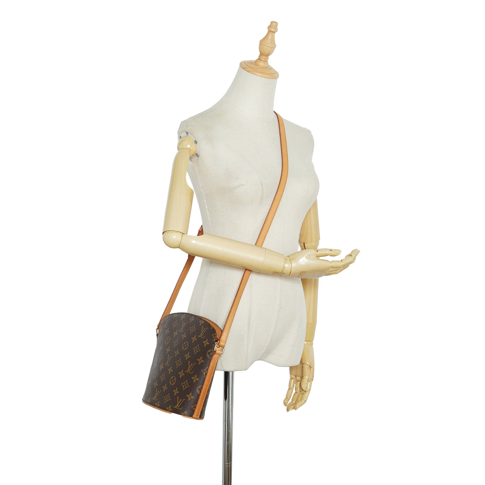 LO-LV bags 2155