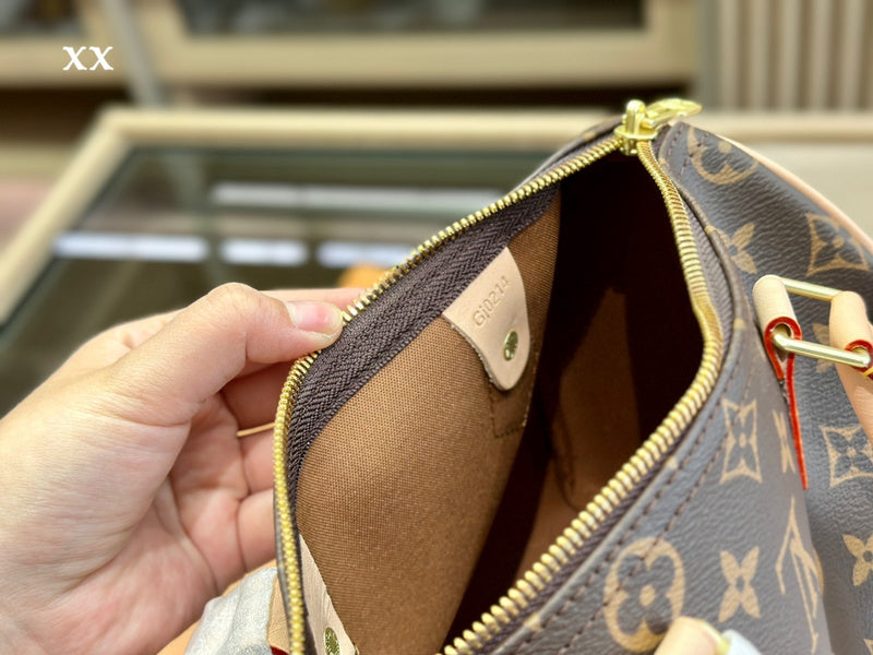 LO - LV Bags - 15046