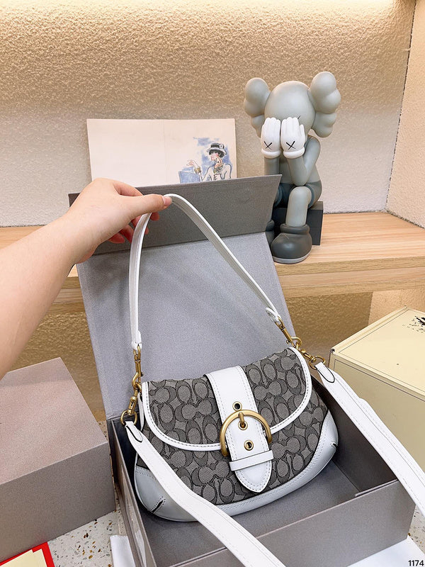 LO - CCH Bags - 092