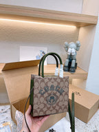 LO - CCH Bags - 423