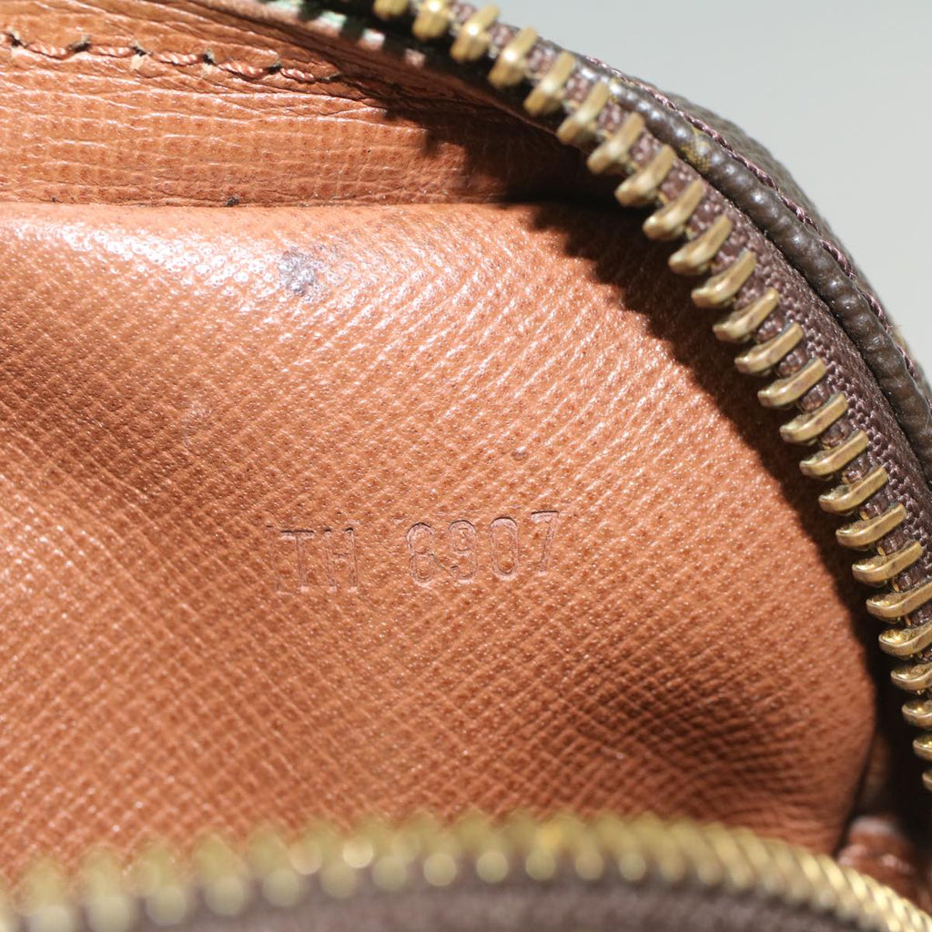 LO-LV bags 1118