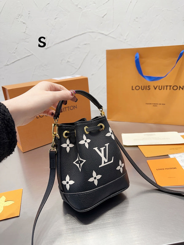 LO - LV Bags - 15135