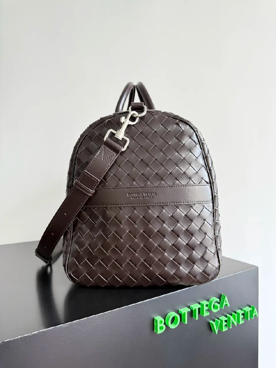 BV 25s  Bottega Veneta Duffel Bag Deep Brown Intrecciato leather