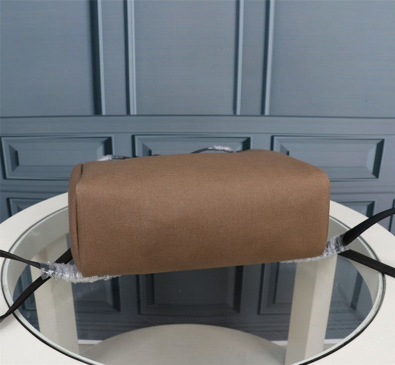LO - HMS Luxury Bags - 557