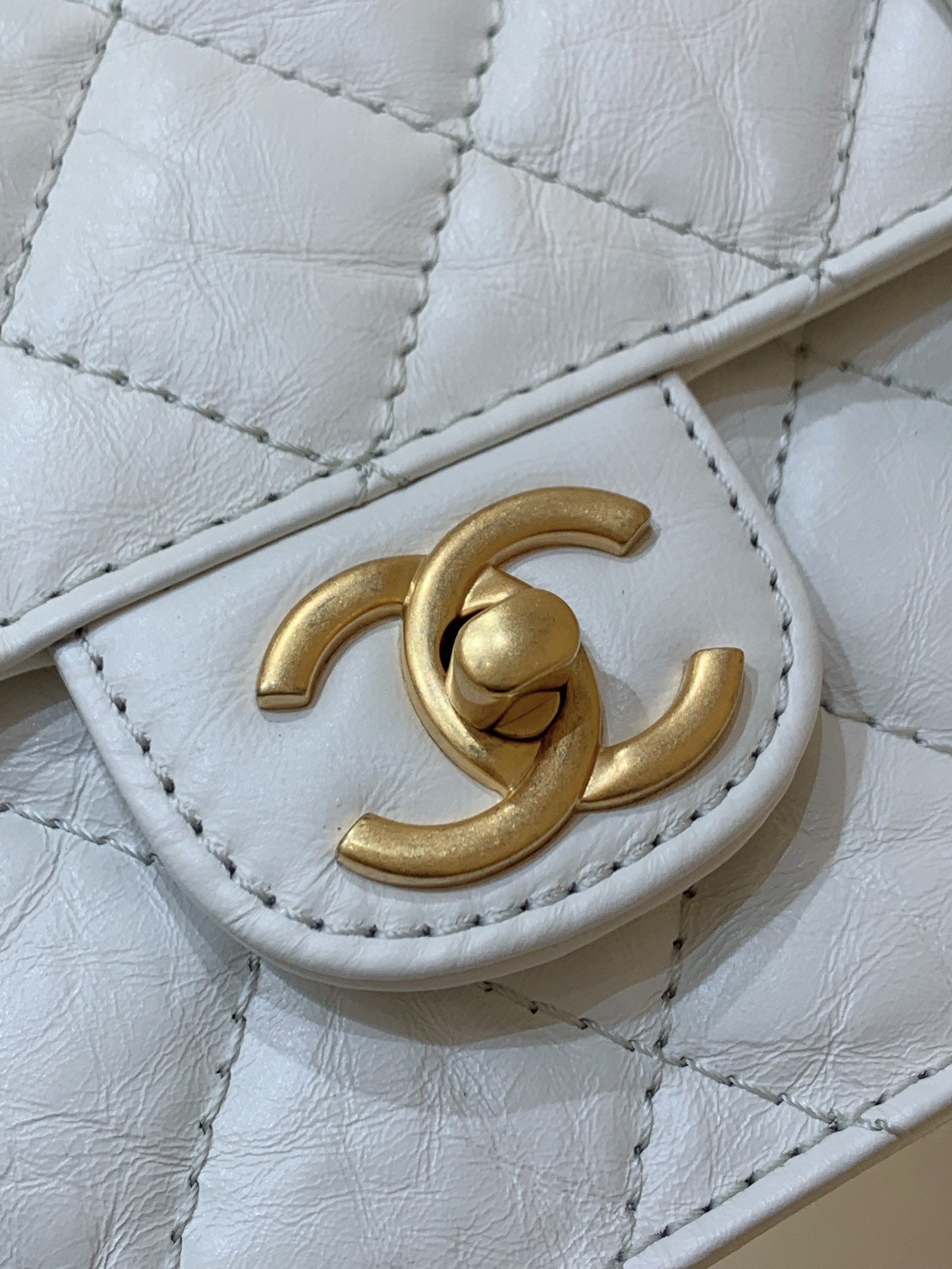 CHL -  Co Co Shoulder Bag Gold Chain White For Women 9.8in/25LO