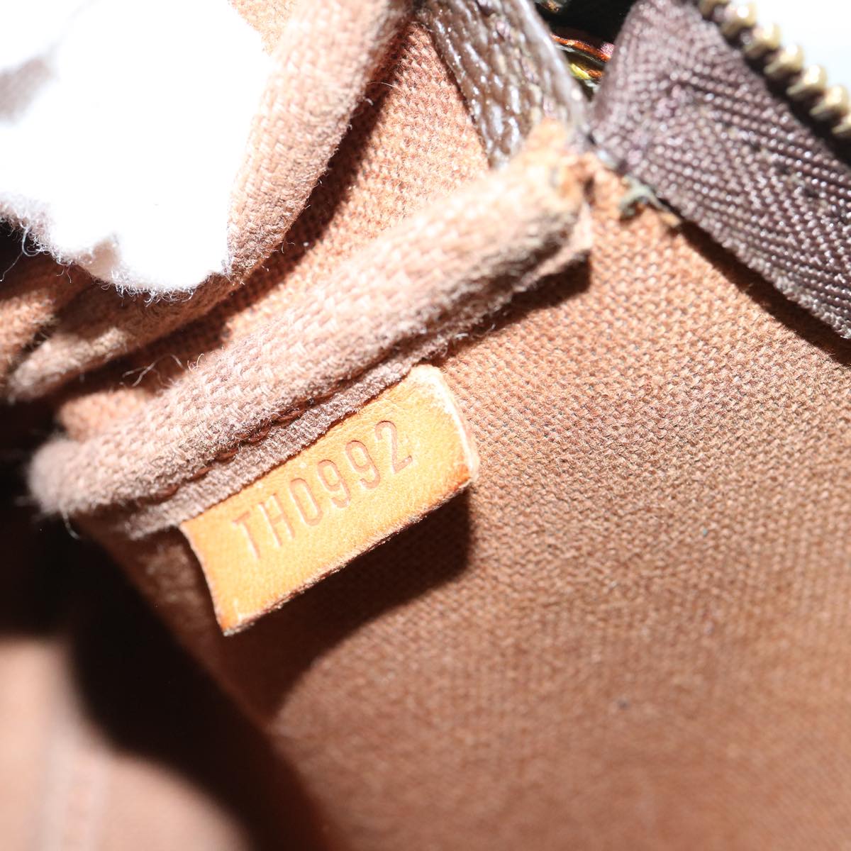 LO-LV bags 389