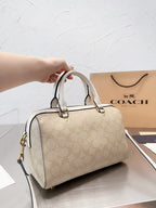 LO - CCH Bags - 120