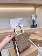LO - CCH Bags - 439