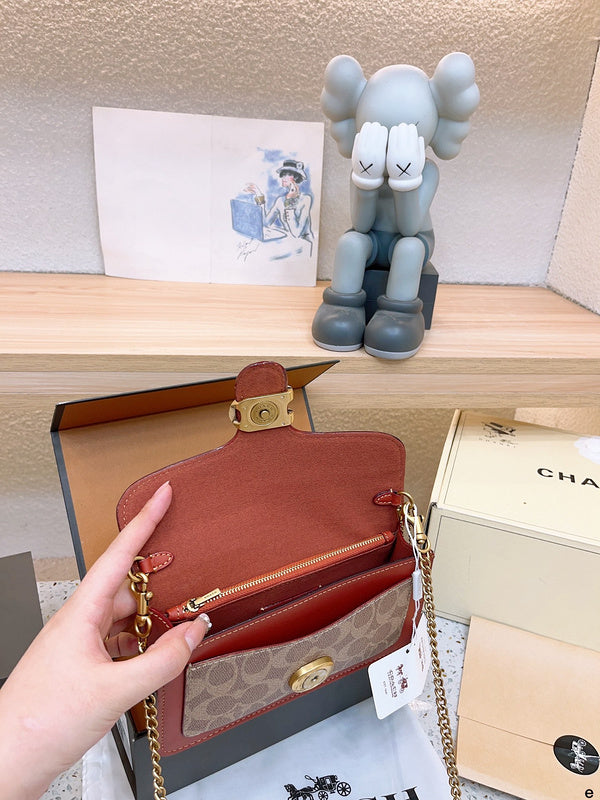 LO - CCH Bags - 035