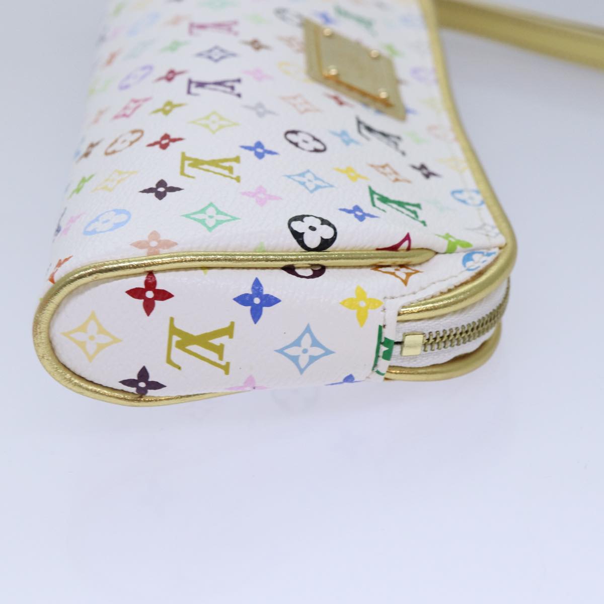 LO-LV bags 1503