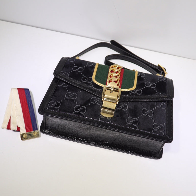 LO - GCC Bags - 3075