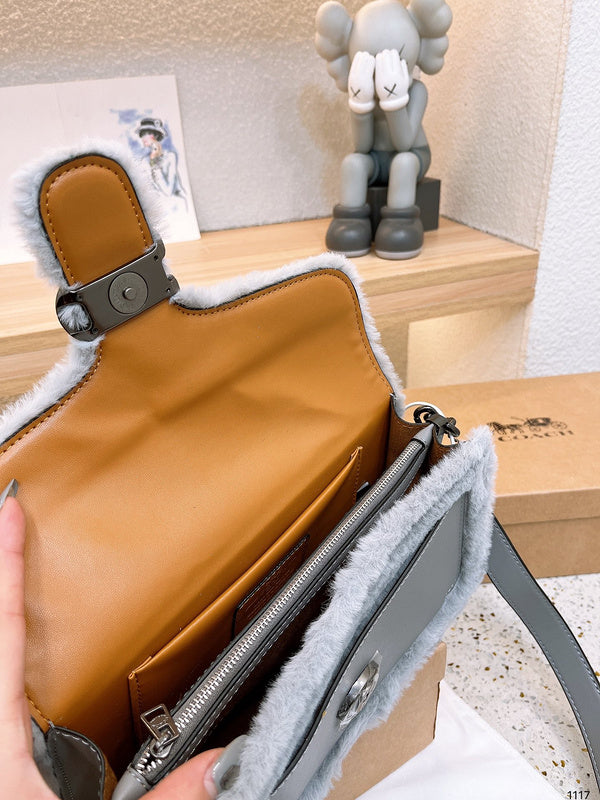 LO - CCH Bags - 366