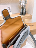 LO - CCH Bags - 366