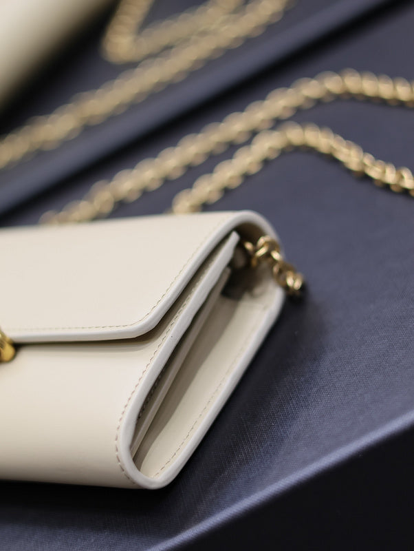 BB - YSL Bag - 1931
