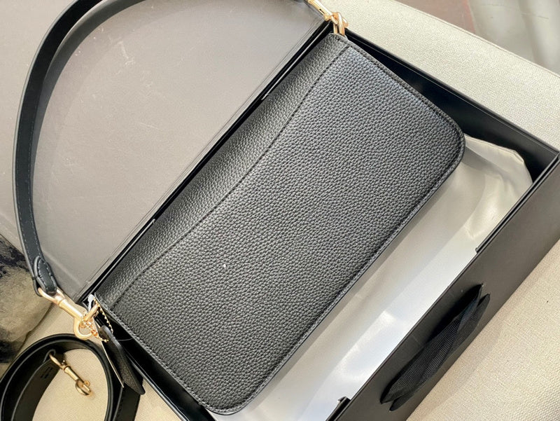 LO - CCH Bags - 323