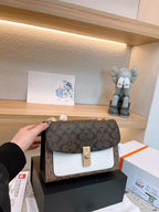 LO - CCH Bags - 377