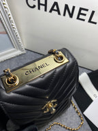 CHL -  Chevron Trendy CHL -  Phone Black Bag For Women 18LO/7in