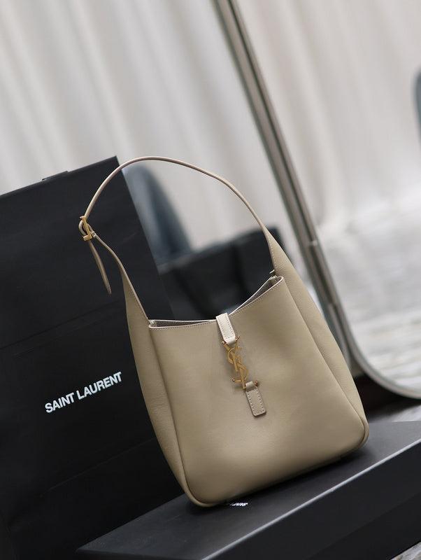 BB - YSL Bag - 1853