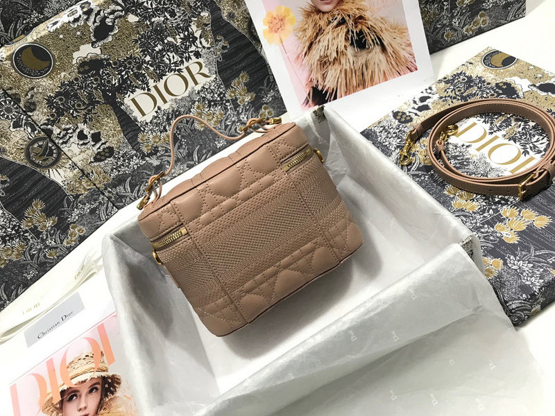 LO - DYOR   BAGS FOR WOMEN - FASHION LUXURY BAGS 250