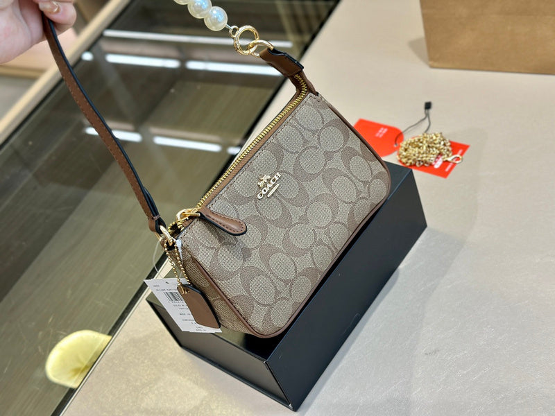 LO - CCH Bags - 109