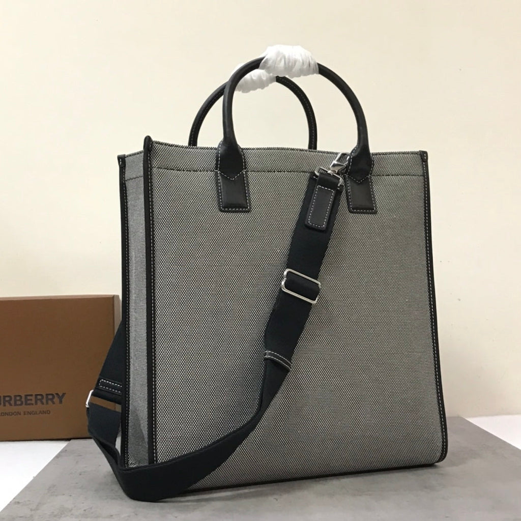 B-Berry - BB  Horseferry Print Cotton Canvas Tote Black/Grey For Women, Women’s Bags, Shoulder And Crossbody Bags 14in/ 35.5LO BUR 80508141