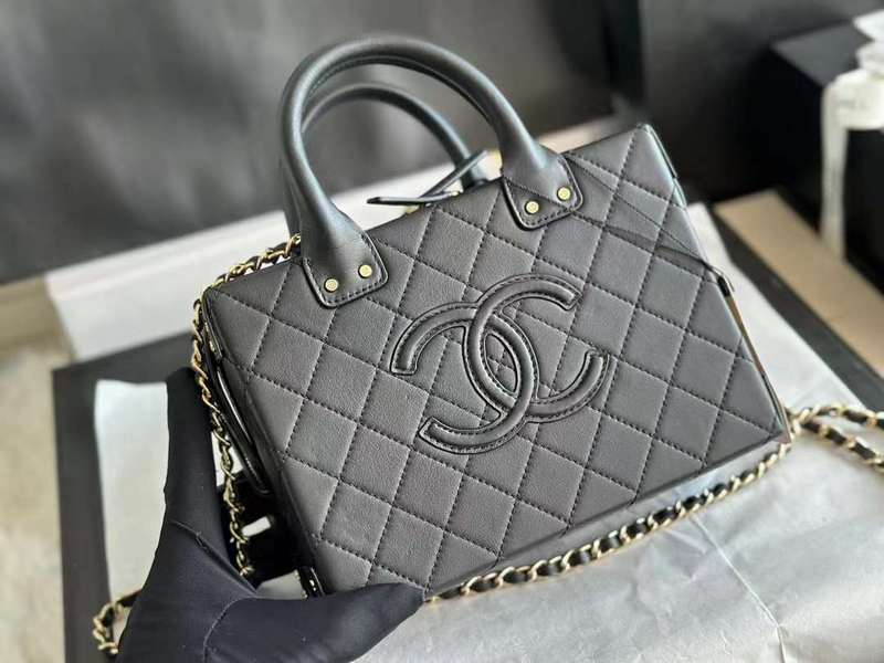 LO - CHL  BAGS FOR WOMEN - FASHION LUXURY BAGS - 479