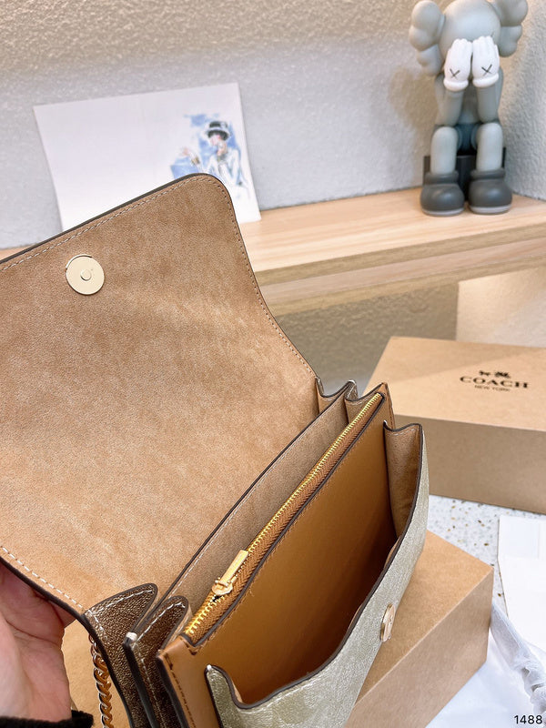 LO - CCH Bags - 204