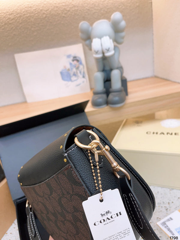 LO - CCH Bags - 009