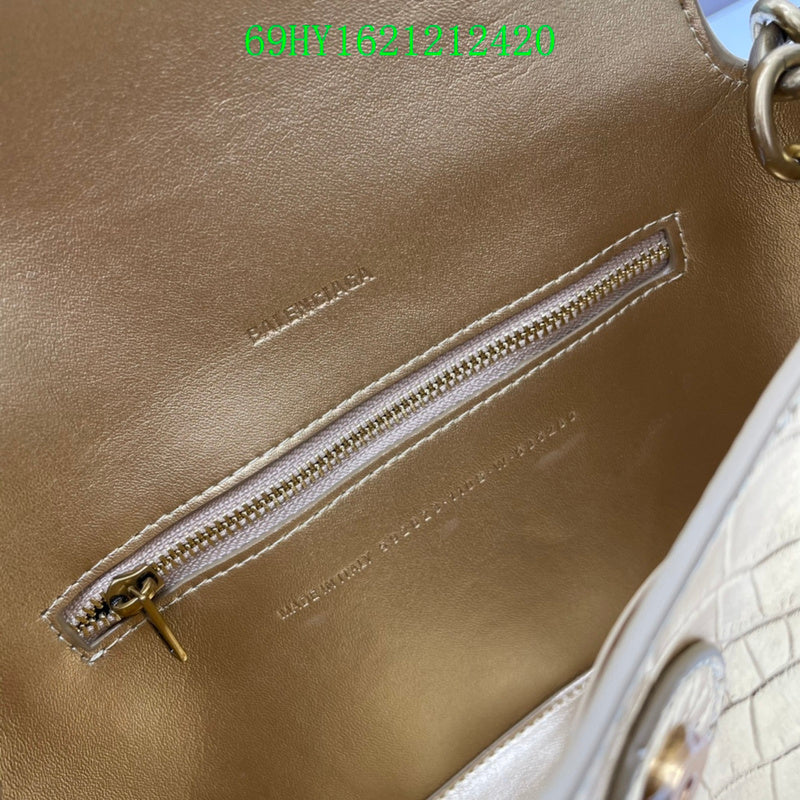 LO - BGA Bags - 1939
