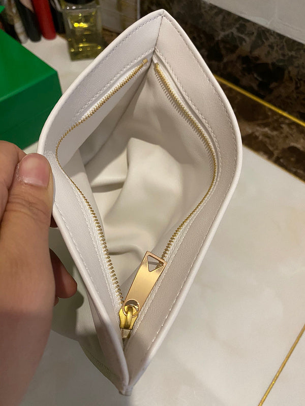 B-VENETA STYLISH HANBAGS FOR WOMEN - 049