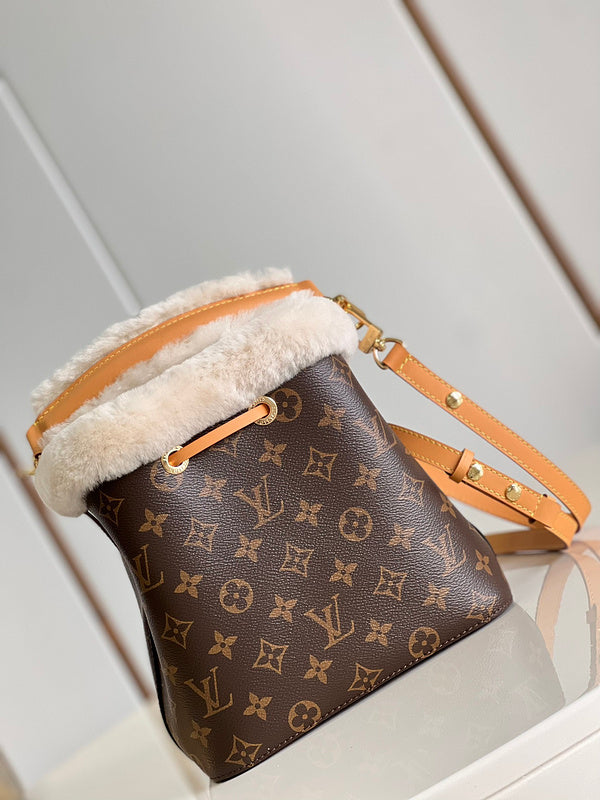 LO - LV Bags - 16127