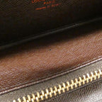 LO-LV bags 1838