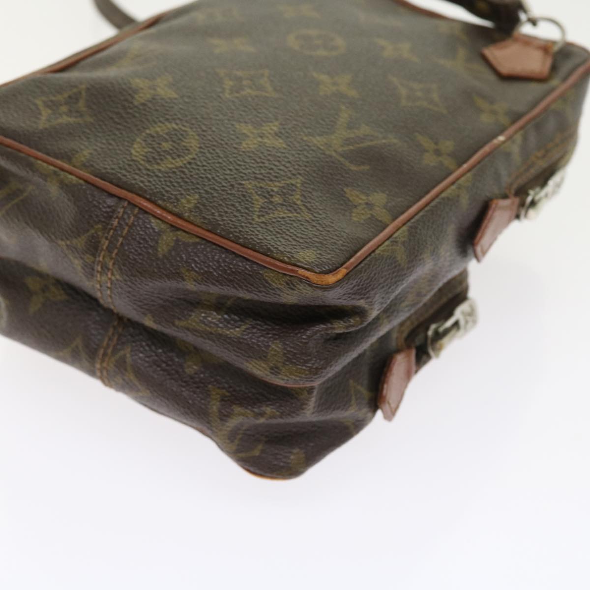 LO-LV bags 6428