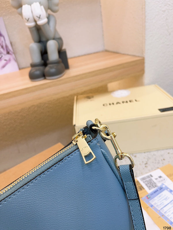 LO - CCH Bags - 022