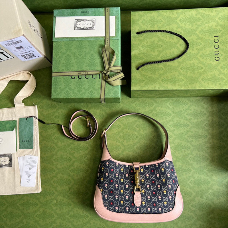 LO - GCC Bags - 4931