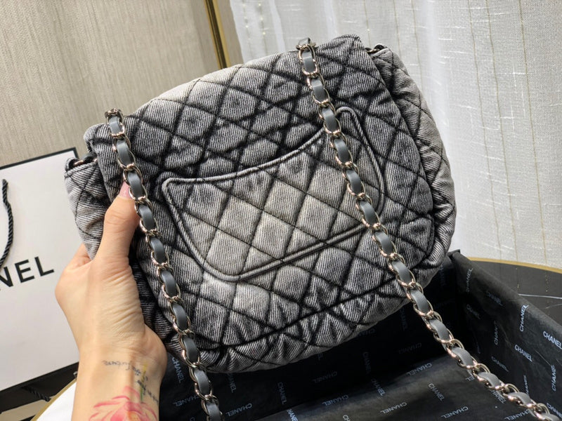 LO - CHL Bags - 1952