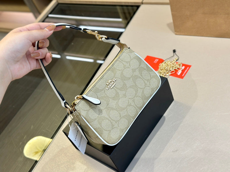 LO - CCH Bags - 108