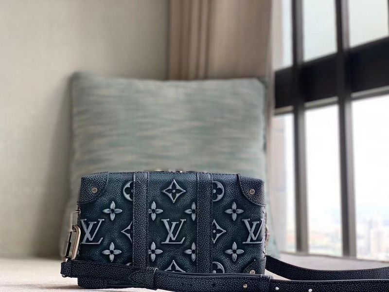 LO - LV Bags - 15935