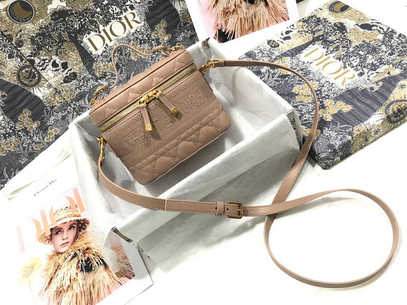 LO - DYOR   BAGS FOR WOMEN - FASHION LUXURY BAGS 250