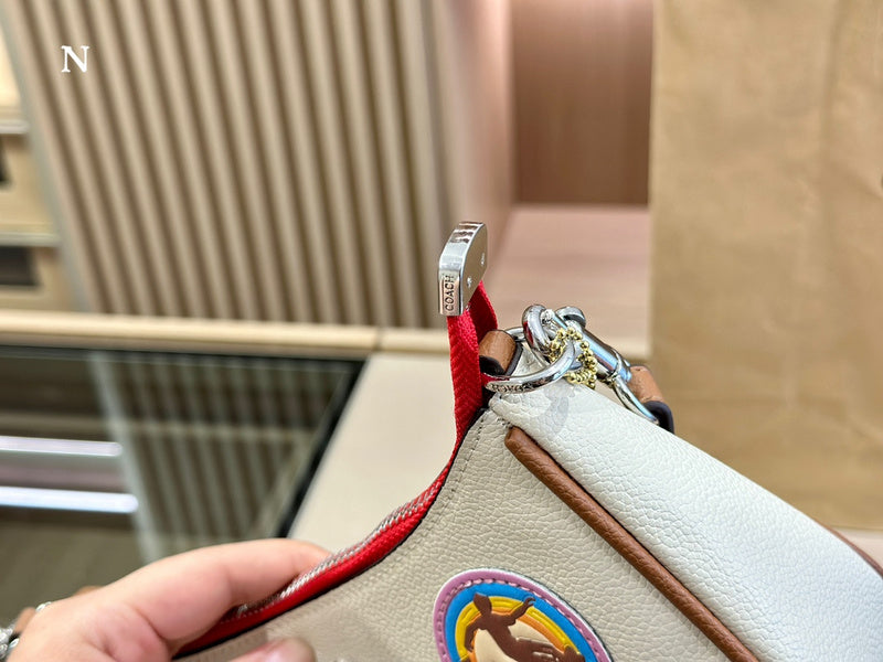 LO - CCH Bags - 073