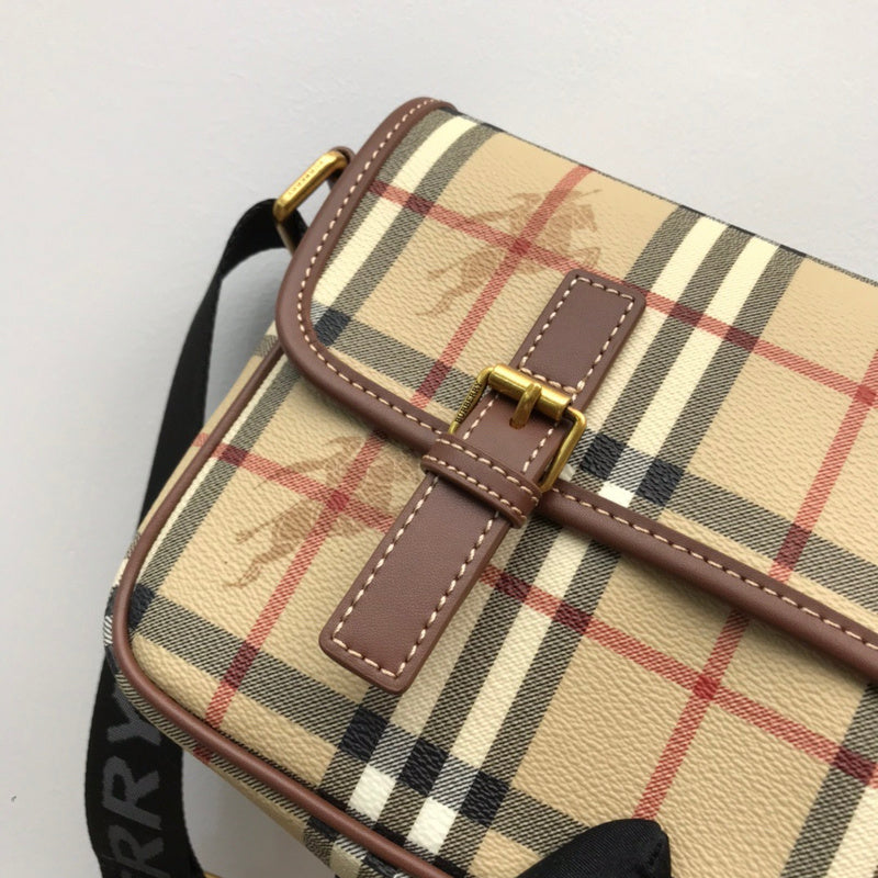 LO - B-BERRY BAGS - 580
