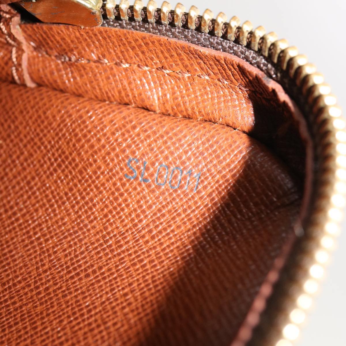 LO-LV bags 6461
